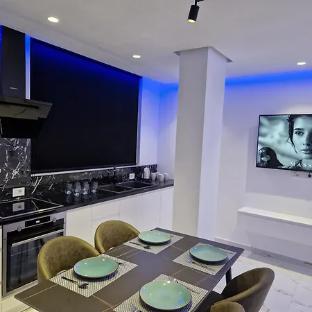 Апартаменты Superior Apartament With City View