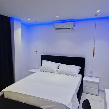 Superior Apartament With City View Sarande